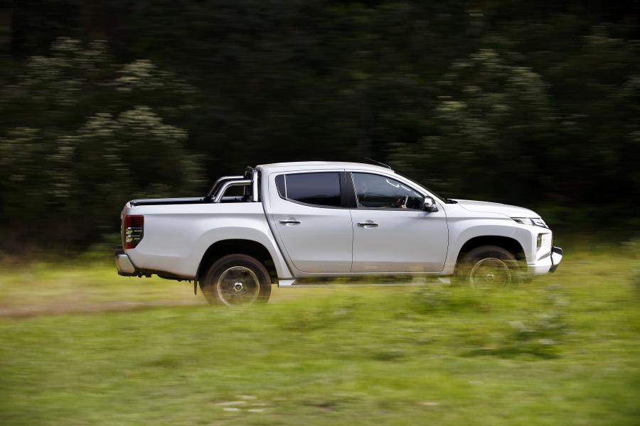  Mitsubishi Triton GLS Premium Club Cab 2019 года  (AU) (фото 17 из 38)